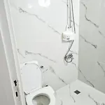 Area Apartment *